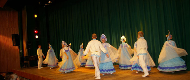 Выступление ансамбля народного танца «Юность» в РЦНК в Праге