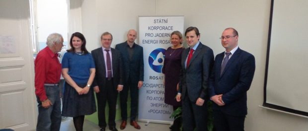 „Týden mírového využití atomu“ byl zahájen na 1. slovanském gymnáziu v Praze
