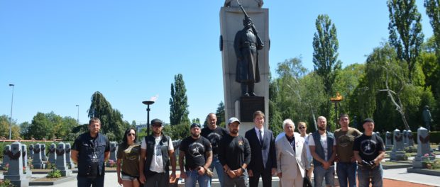 Участники исторического мотопробега «Дорогами Победы» прибыли в Прагу