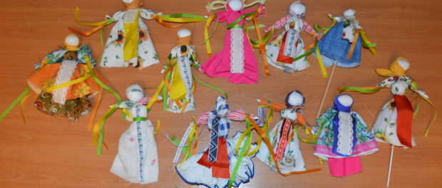 Mistrovský kurz výroby tradiční domácí rituální panenky Maslenicy