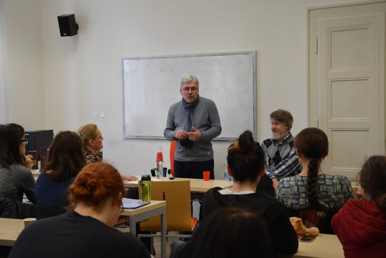 Přednáška ruských spisovatelů na Karlově univerzitě v Praze
