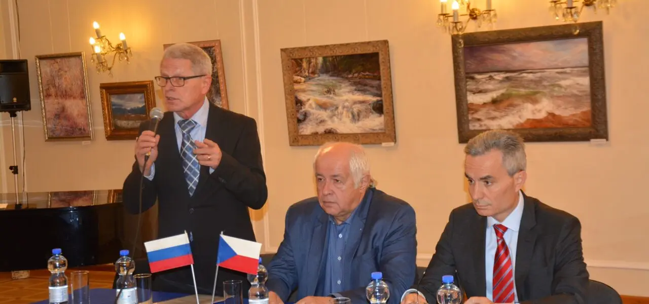 Kulatý stůl „Aktuální otázky česko-ruských ekonomických vztahů“ se uskutečnil v RSVK v Praze