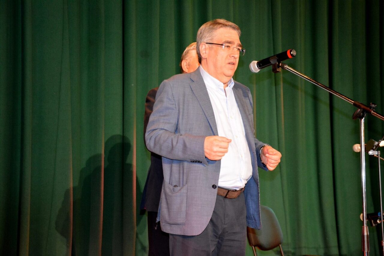 Известный чешский поэт, автор и исполнитель песен Яромир Ногавица выступил в РЦНК в Праге