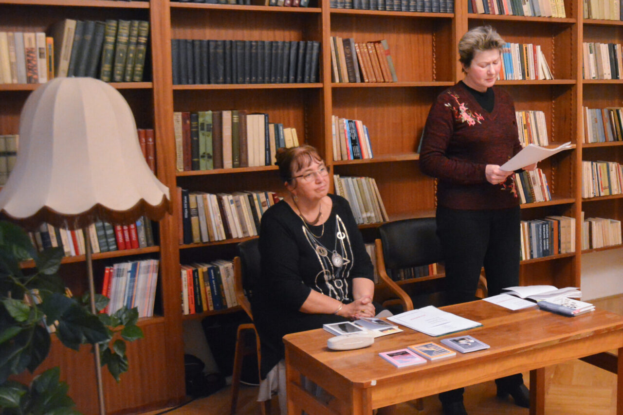 Петербургский поэт Екатерина Полянская представила свою новую книгу «Метроном» в РЦНК в Праге