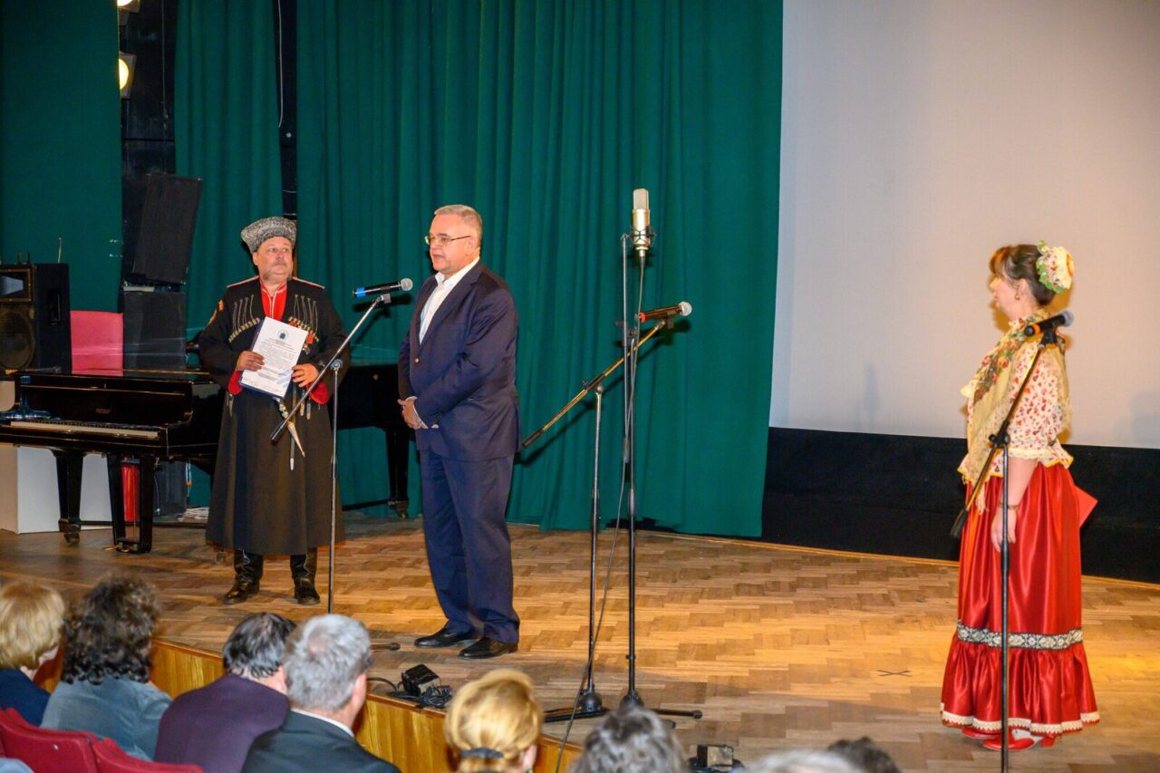 VII. mezinárodní mládežnický folklorní festival  „Pokrova na Vltavě“ proběhl v Praze
