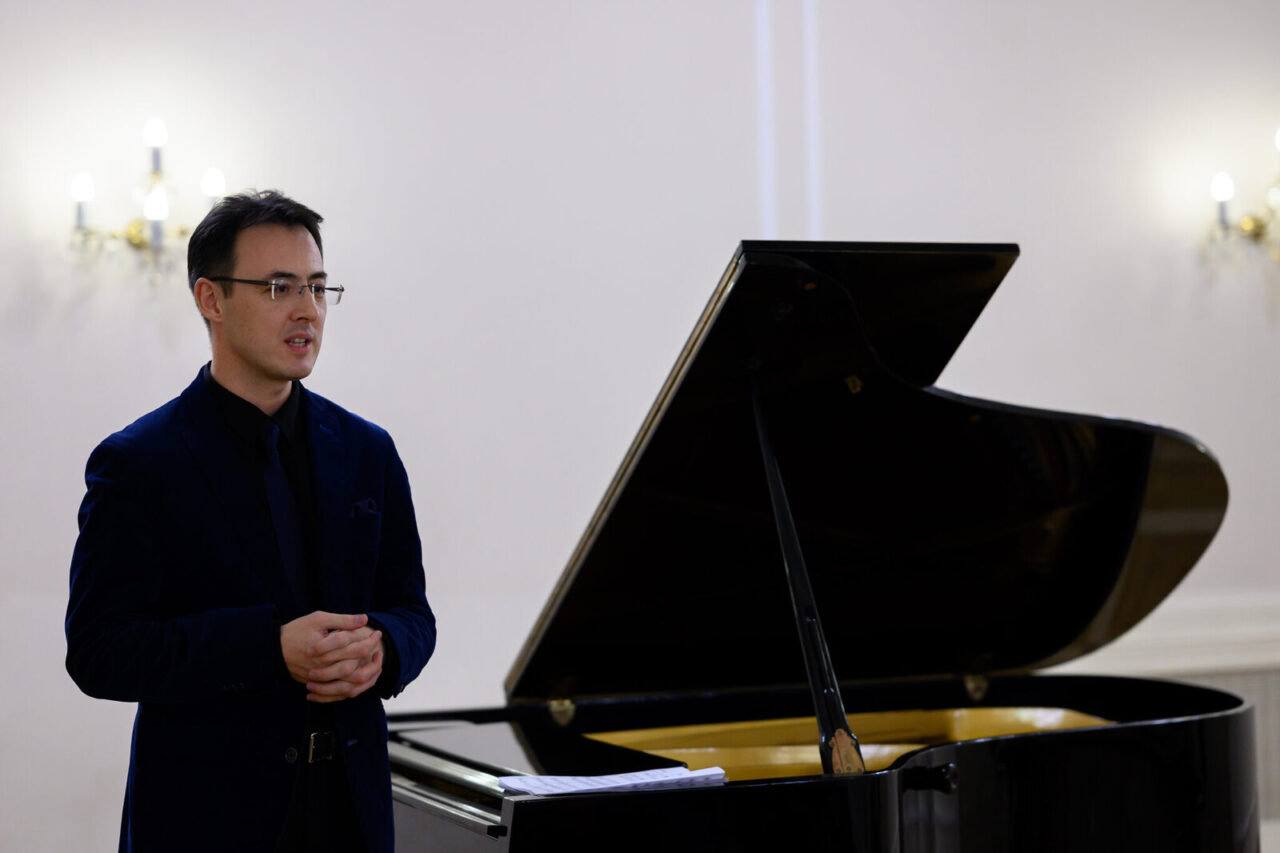 Klavírní koncert Rustama Šajchutdinova se konal v RSVK v Praze