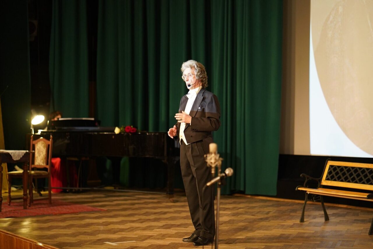 Premiéra hudebního představení „Evžen Oněgin“ podle románu A.S. Puškina a opery P.I. Čajkovského v Praze