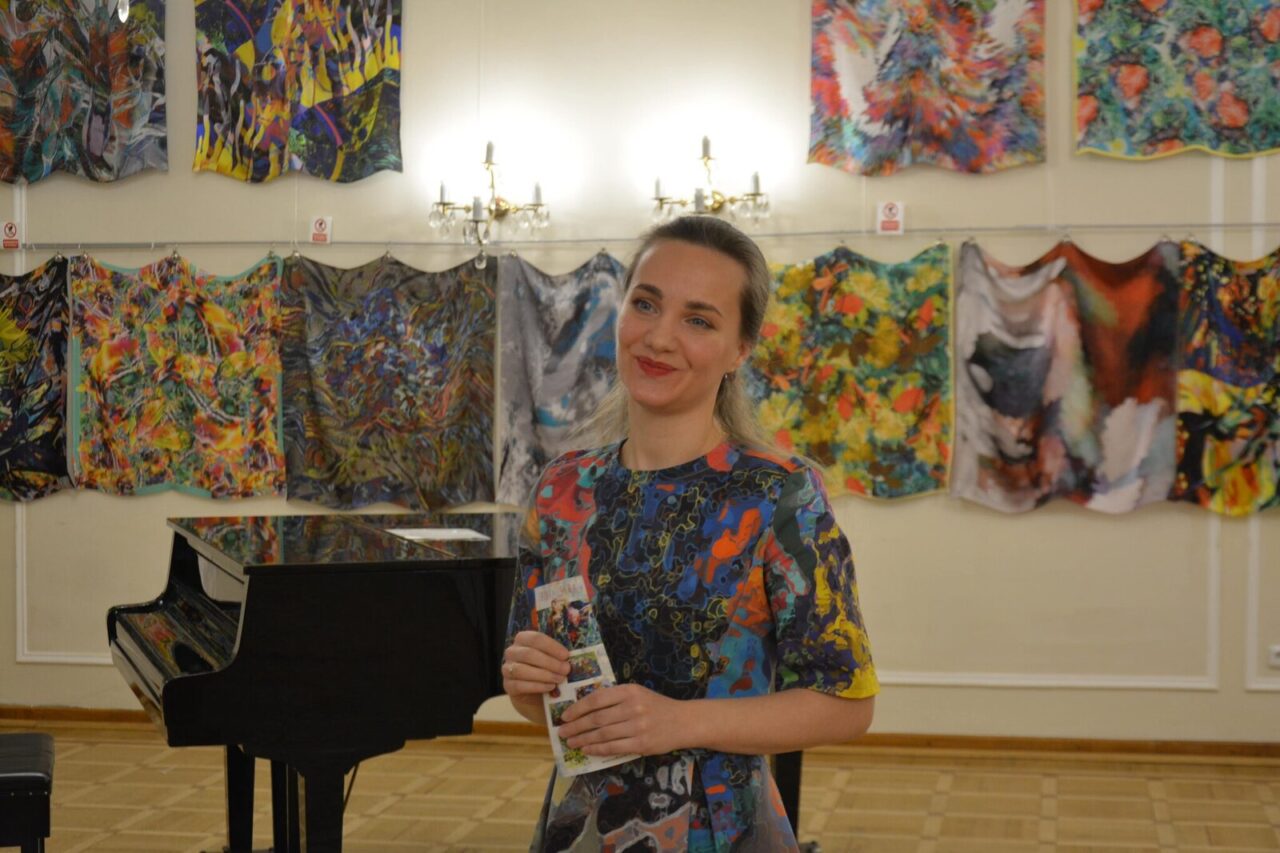 Výstava „Grafika a textil“ byla zahájena v RSVK v Praze