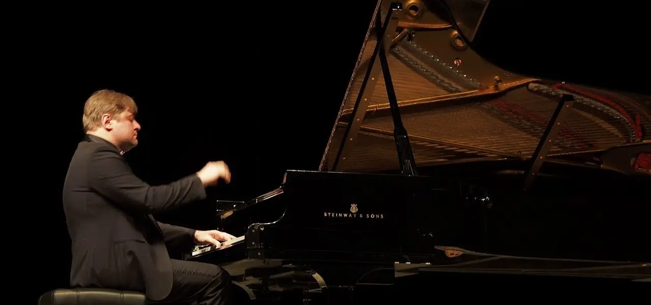 Přímý přenos koncertu «Velci pianisté v Ostafjevu»