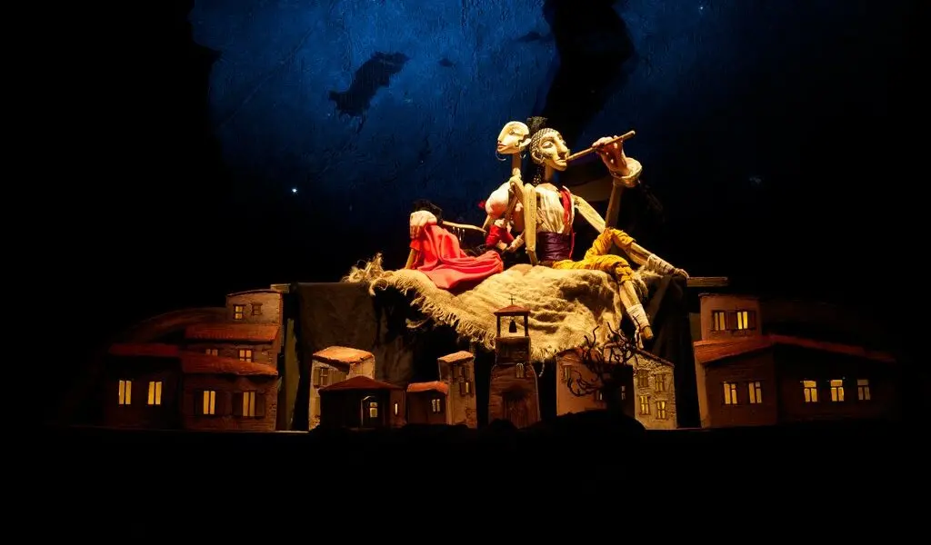 Online promítání představení „Carmen« v Mezinárodní den loutkářů  