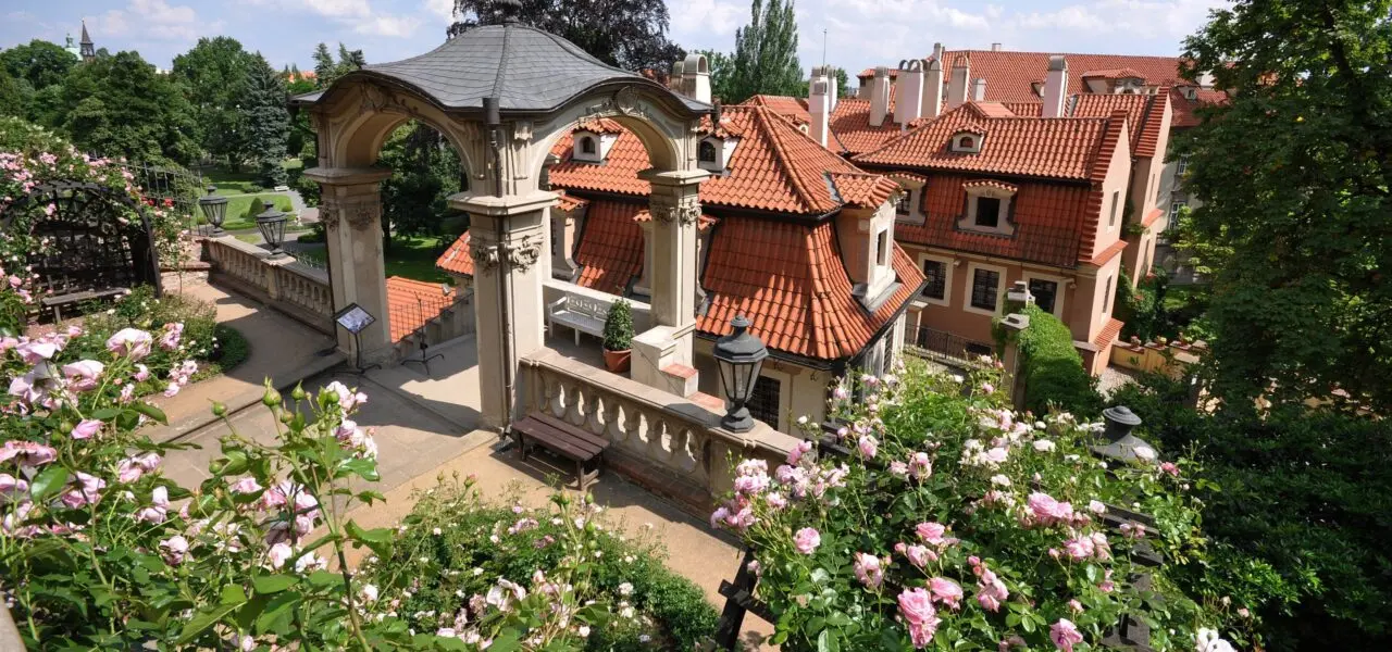 Exkurze „Pražské zahrady v létě« projektu „Procházky po Praze»