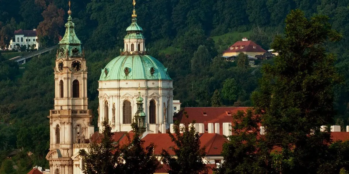 Exkurze „Od chrámu k chrámu« projektu „Procházky po Praze»