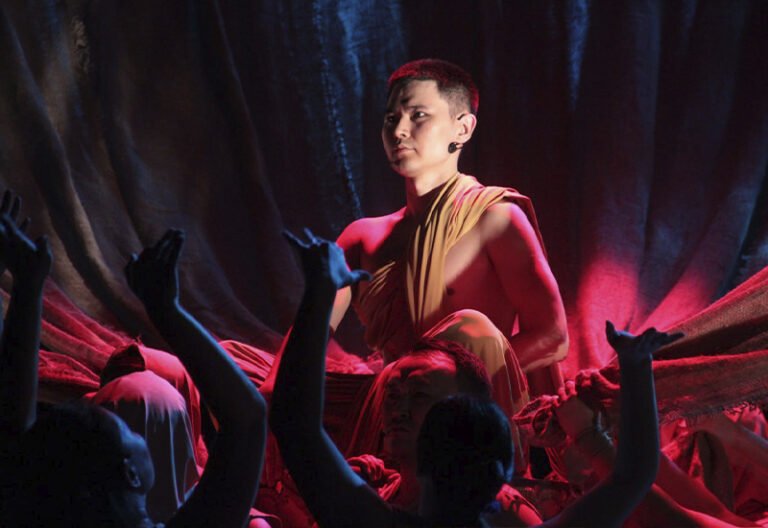 Online promítání představení «Já jsem Buddha» projektu «Divadelní léto»