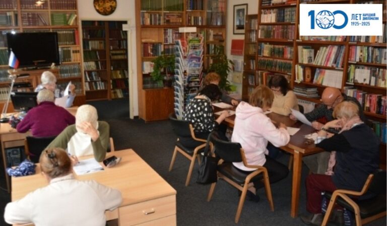 V knihovně Ruského domu v Praze se konal každoroční „Literární diktát«