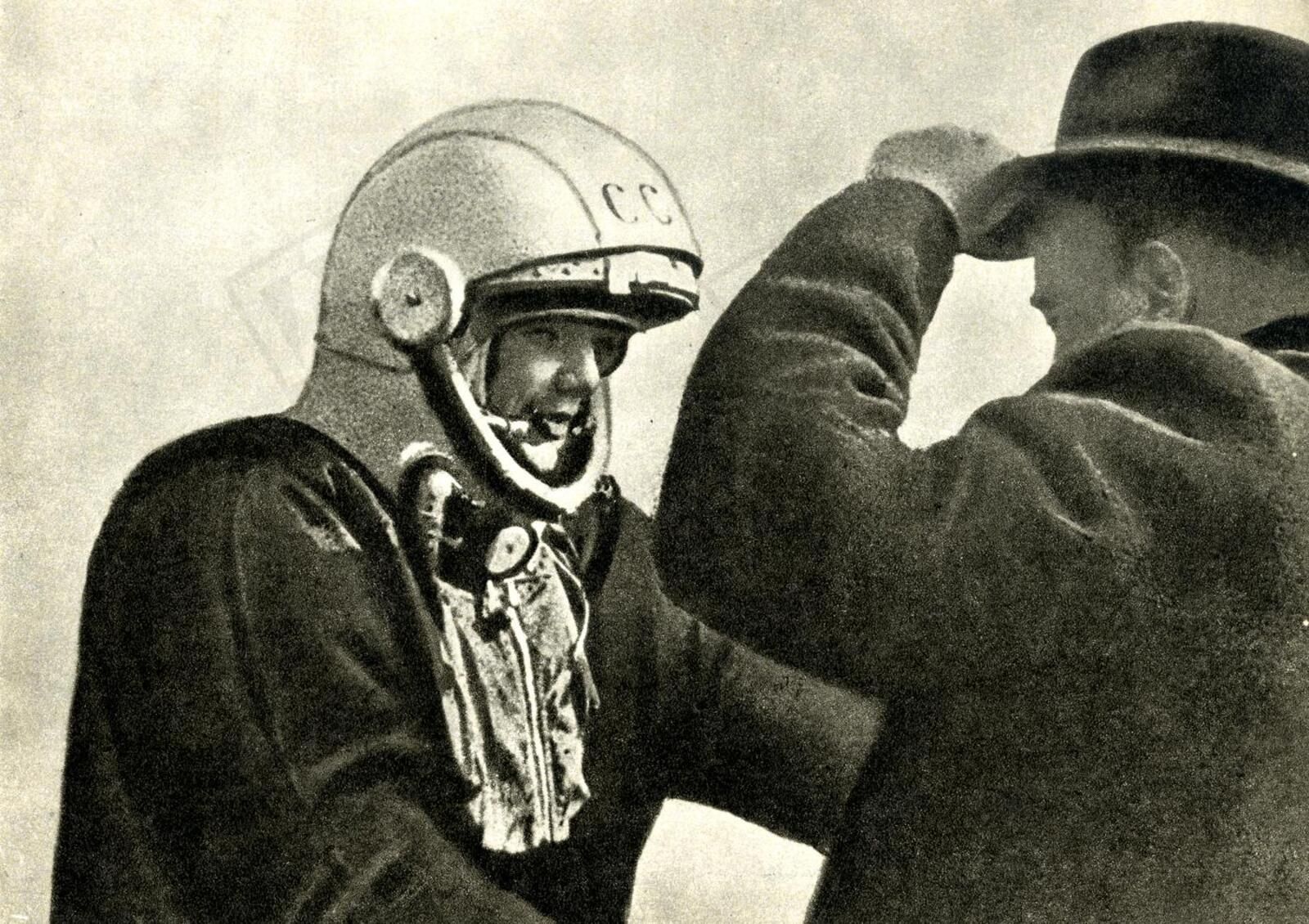 Jurij Gagarin a Sergej Koroljov na Bajkonuru