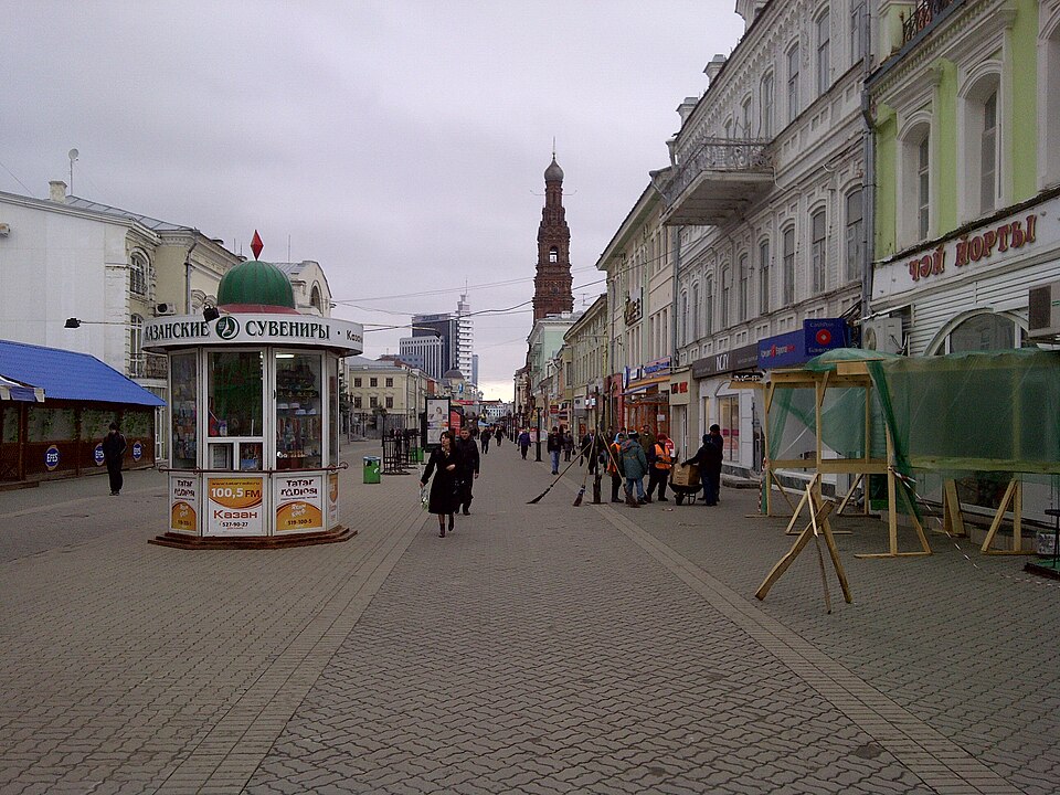Улица Баумана в Казани