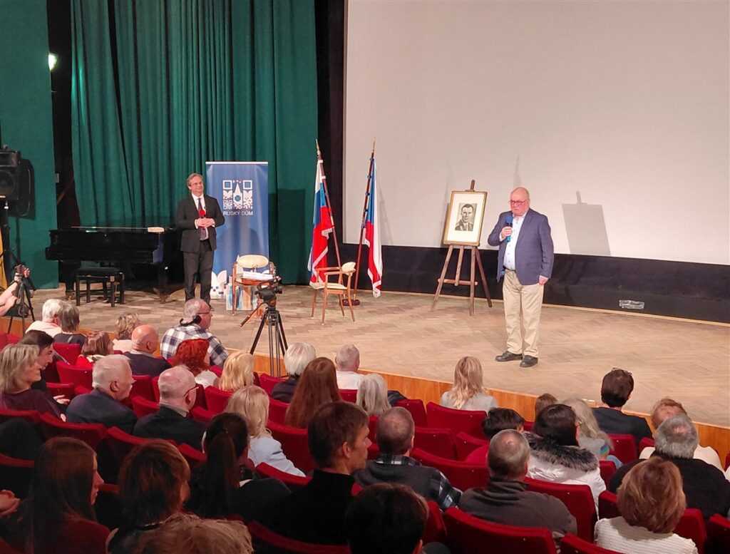 65 лет первому полёту человека в космос: вечер с Владимиром Ремеком в Русском Доме