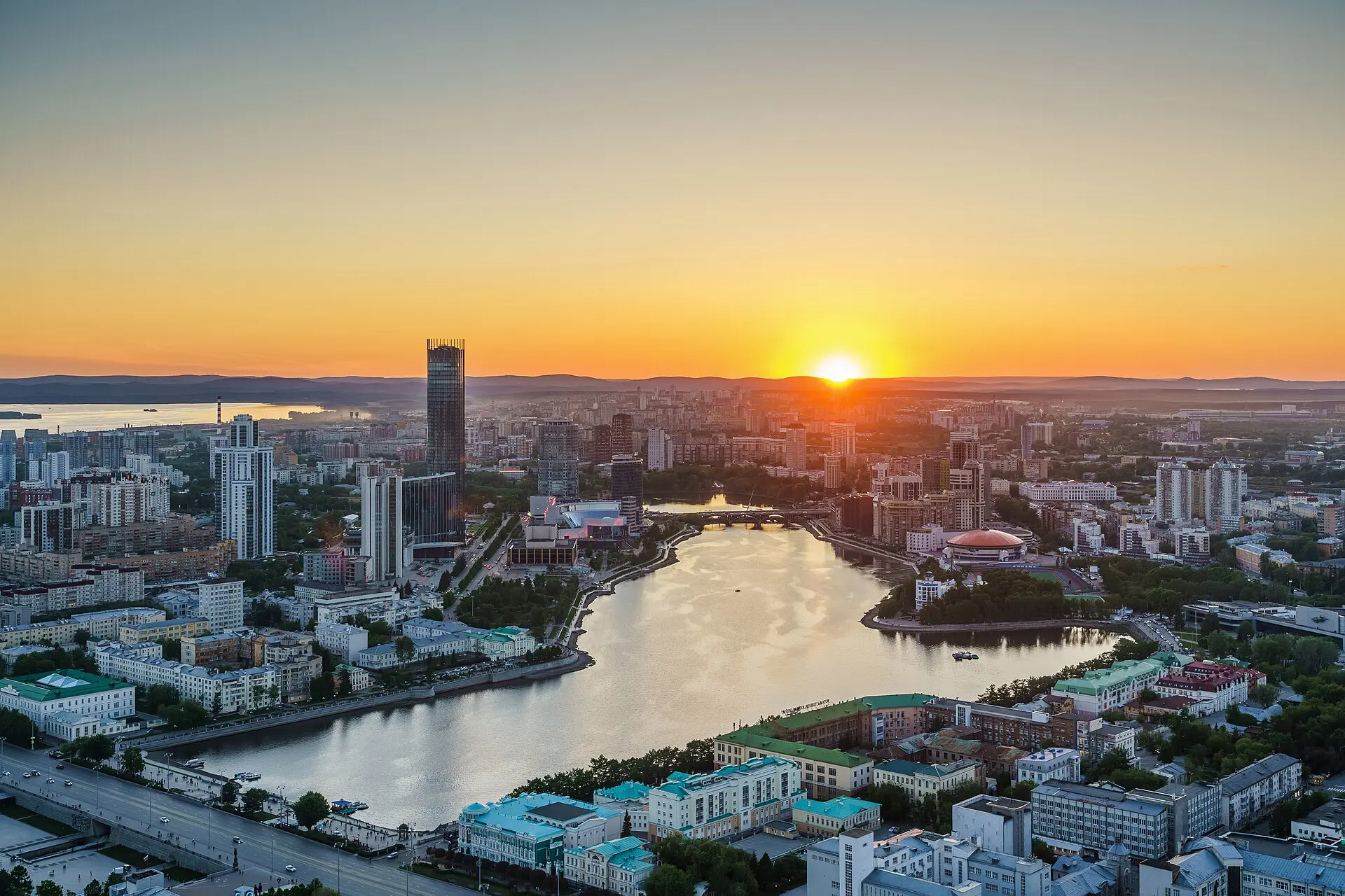 Panorama Jekatěrinburgu z mrakodrapu Vysockij