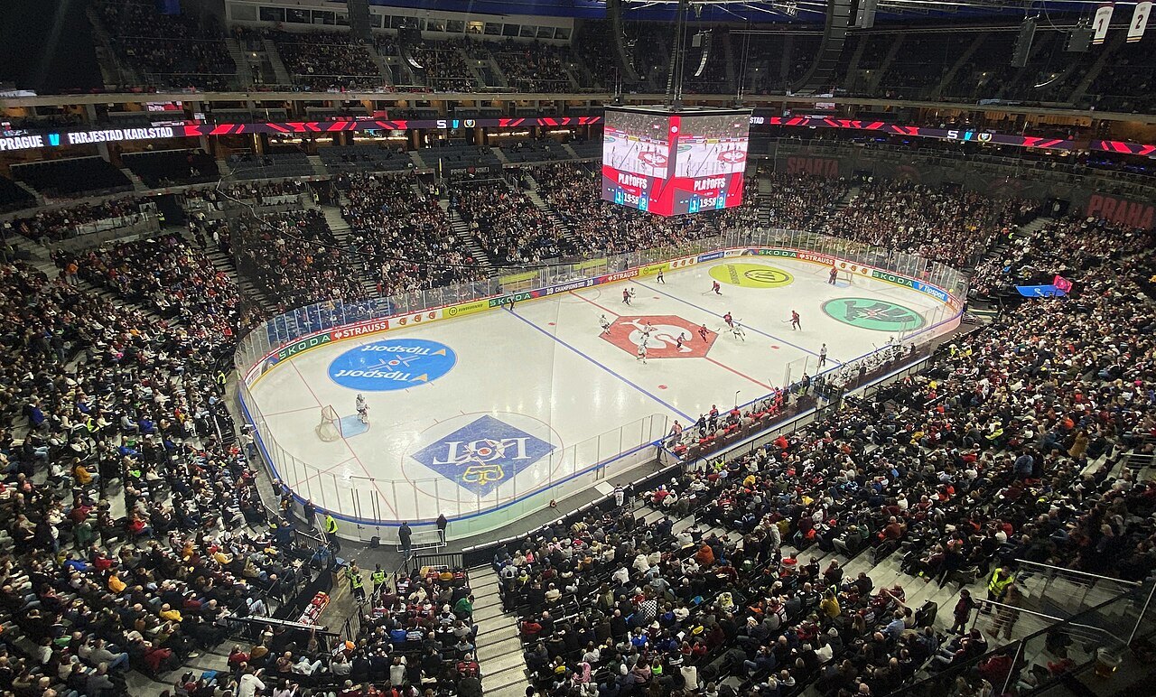 Хоккей в пражской O2 Arena