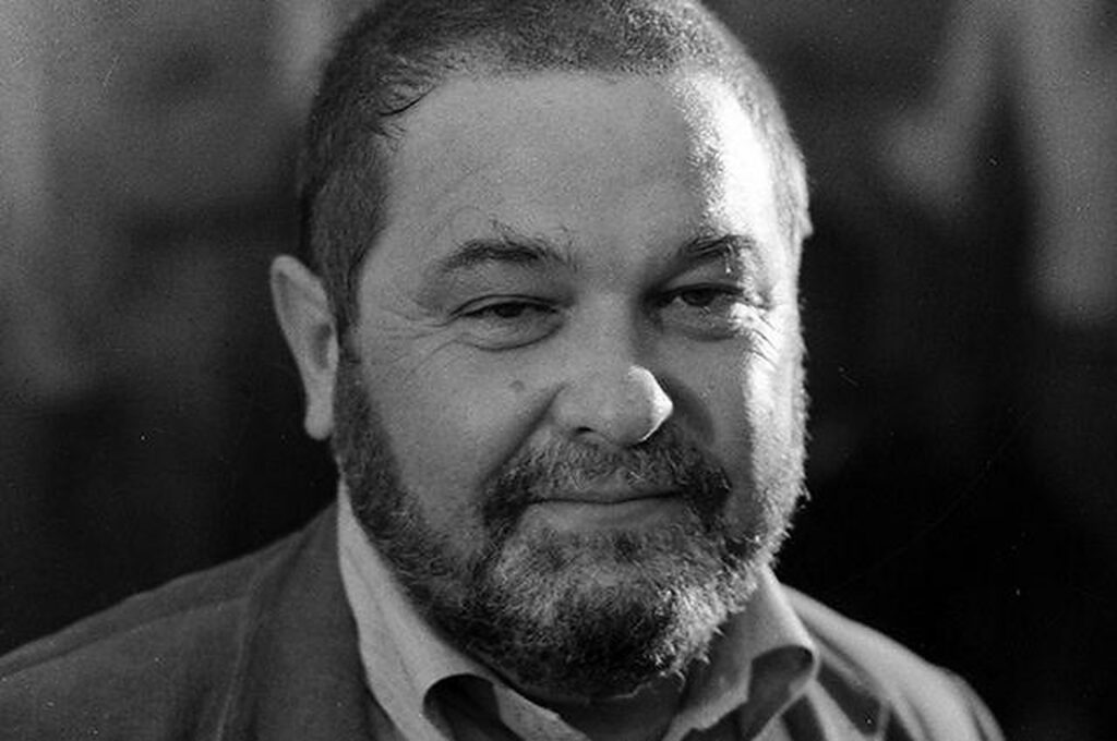 Юлиан Семёнов (1931–1993), писатель, журналист, сценарист